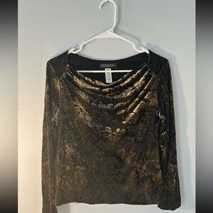 Woman’s long sleeve blouse